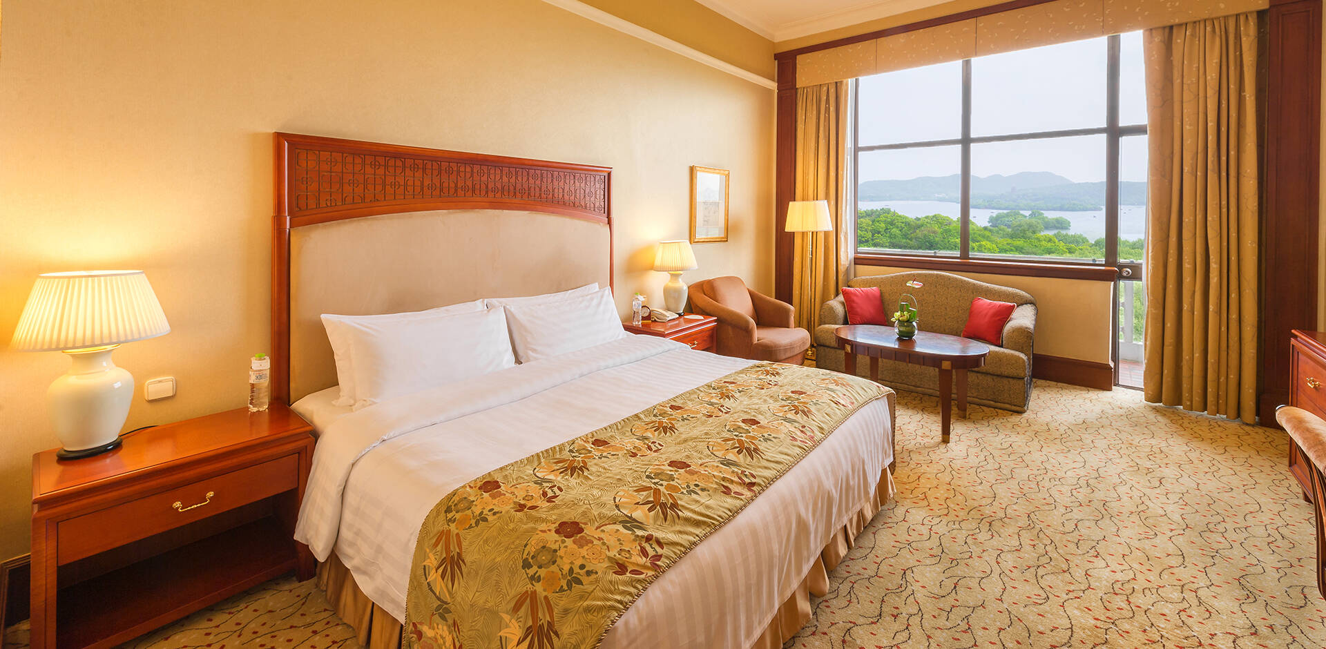 杭州住宿,客房与套房| 杭州香格里拉